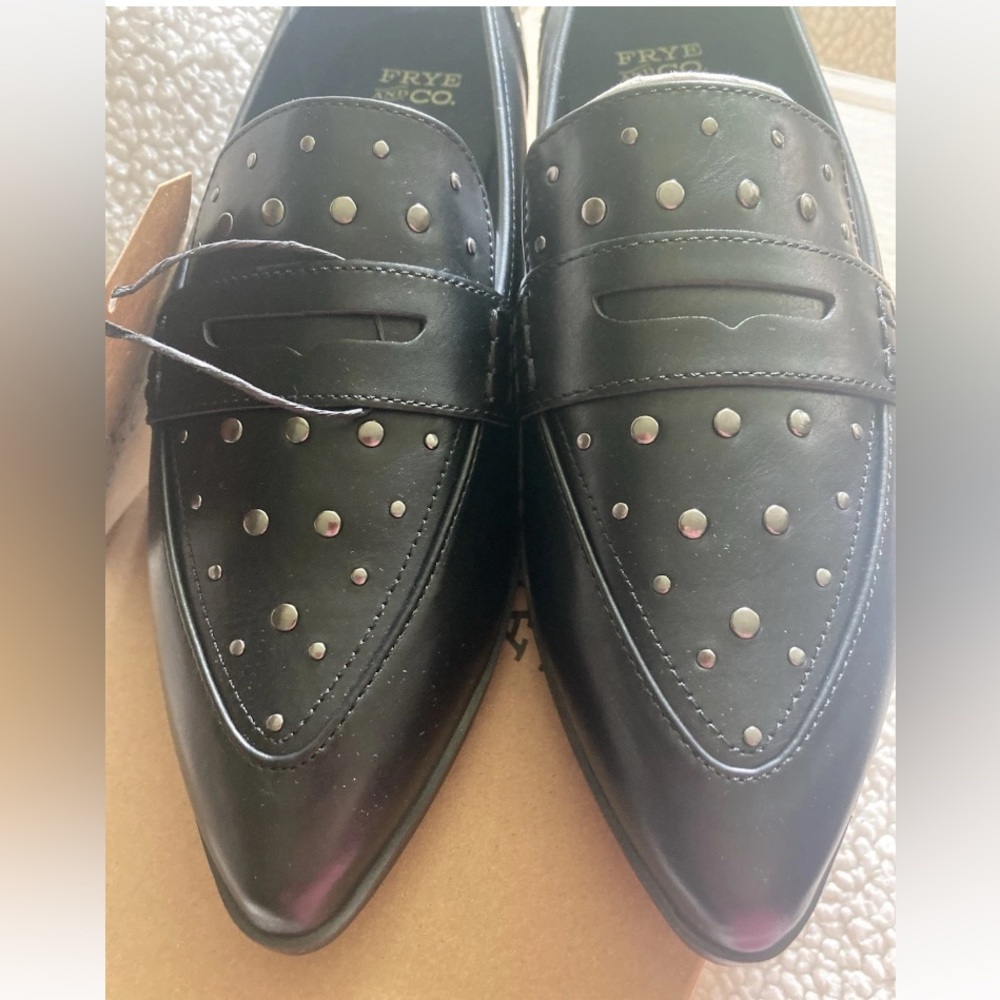 FRYE AND CO Elara Women's studded penny loafers Size 7M Brand new in box - Picture 2 of 13